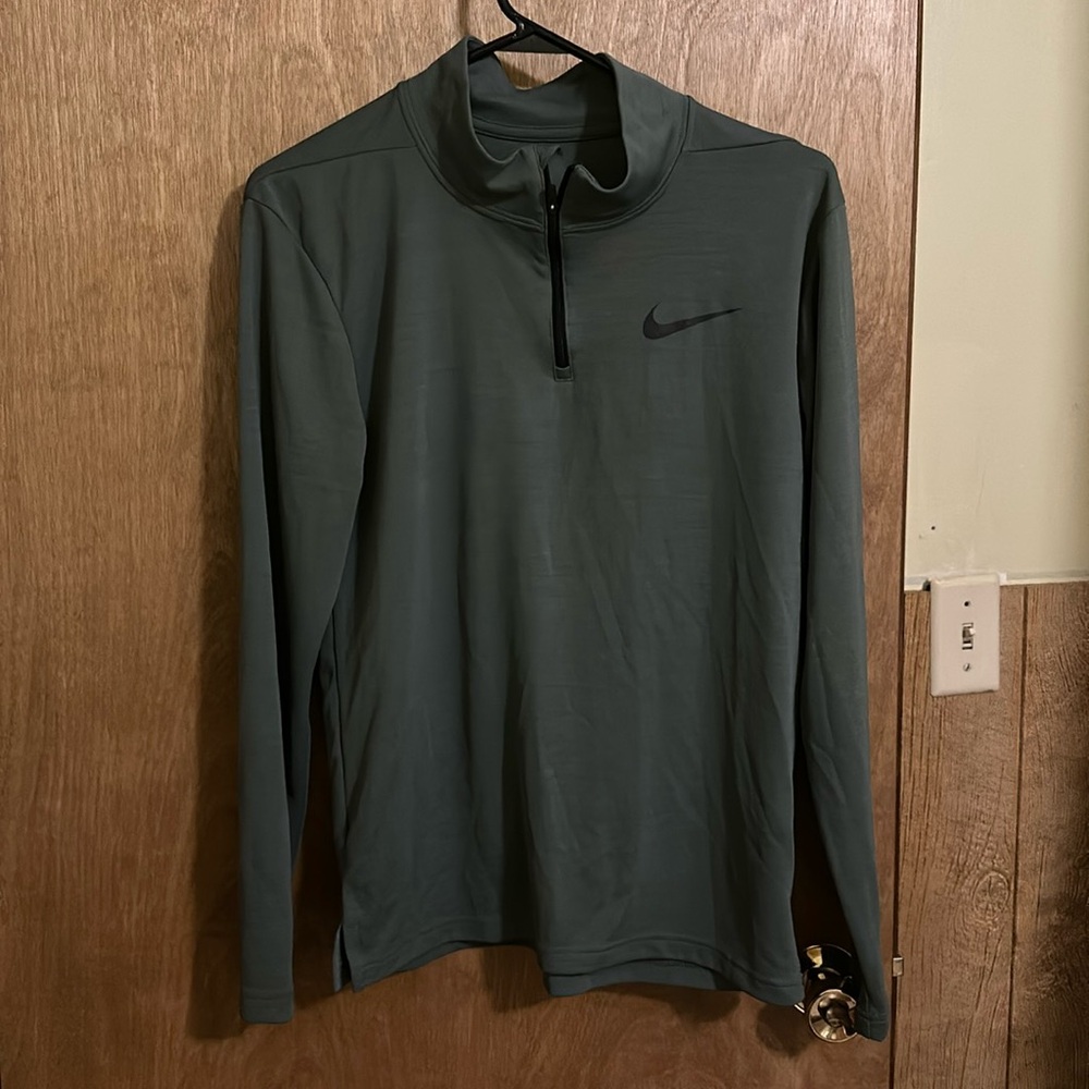 Nike dri-fit quarter zip